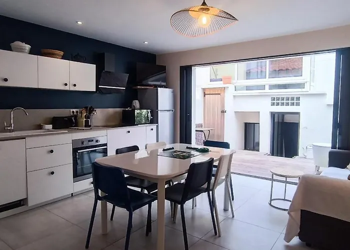 Vakantiehuis Bastion I Maison Familiale Atypique I Quartier Arago *